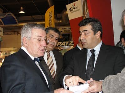 Zürih Başkonsolosu’ndan turizmcilere; Pazarlama tekniklerini değiştirin!