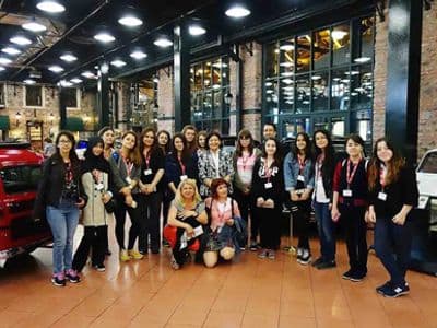 Zübeyde Hanım Kız Meslek Lisesi öğrencileri Rahmi Koç Müzesi’nde ağırlandı.