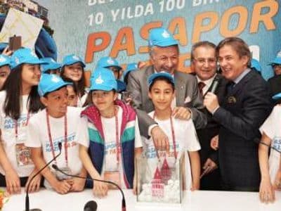100 bin çocuk turisti var