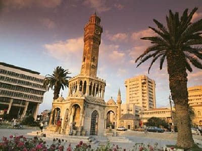 İzmir, Libya feribot seferlerini İstanbul'a kaptırıyor