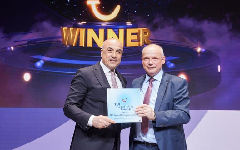 Fettah Tamince'ye TUI'den ödül: Etkisi kıtalara yayılıyor