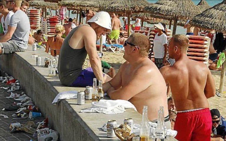 İspanya kanunları çiğneyen turistin gözünün yaşına bakmayacak