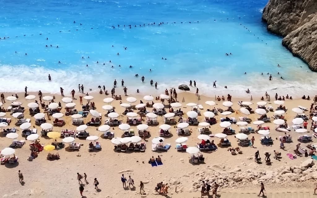 Antalya 2026'da ne kadar turist kaybetti? Oran açıklandı