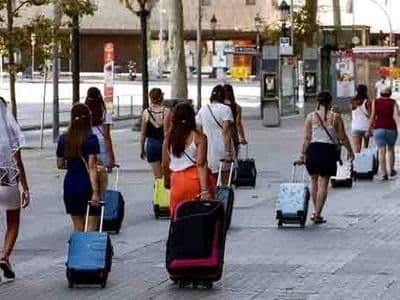 İspanya turist kabulünde Türkiye modeline geçiyor