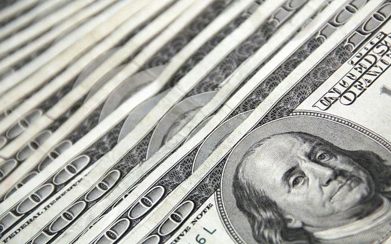 Dolardan rekor üstüne rekor