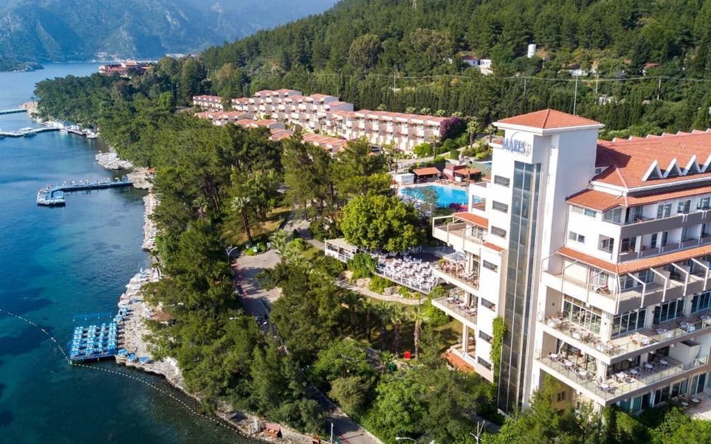 Koç Holding'in Marmaris'teki otelini TatilBudur devraldı