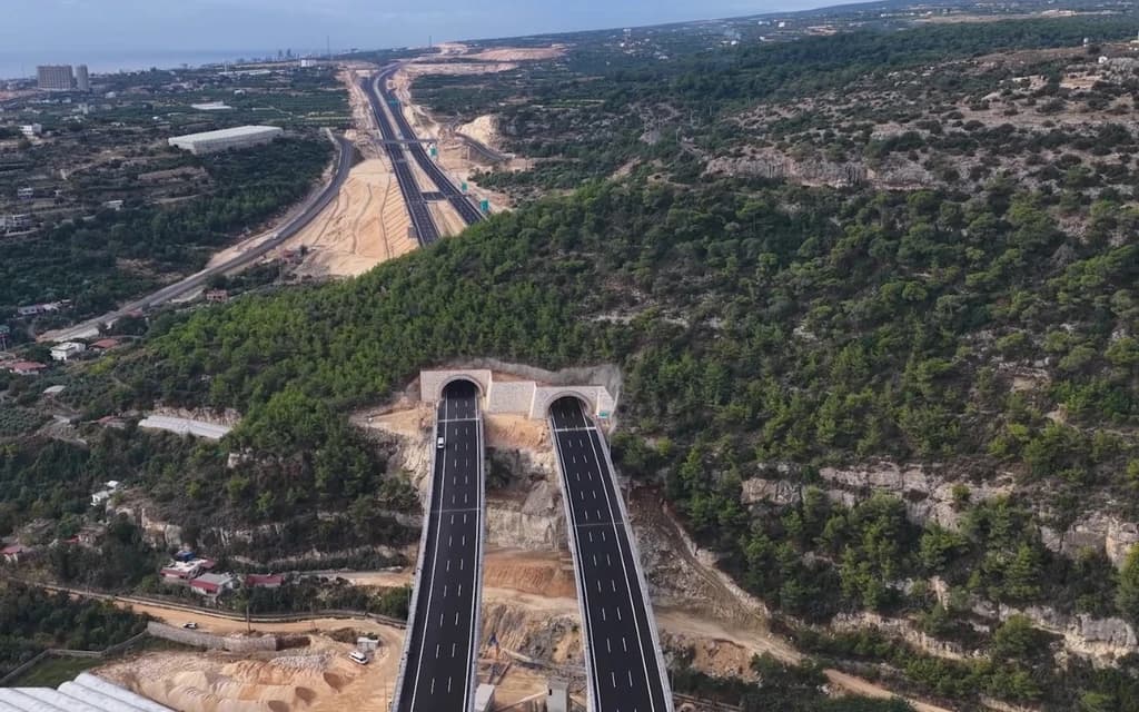 Mersin'in turizm merkezlerine ulaşımı kolaylaştıracak yol açılıyor! 2,5 saatlik süre 18 dakikaya inecek