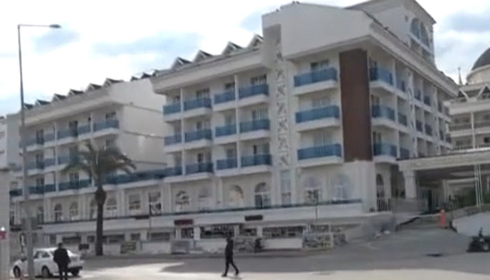 Antalya'daki 5 yıldızlı otelle kiracılar arasında duvar kavgası