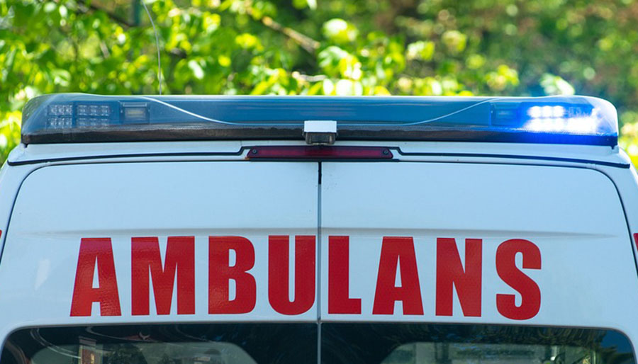 Alanya’da otelin üçüncü katından düşen turist ağır yaralandı