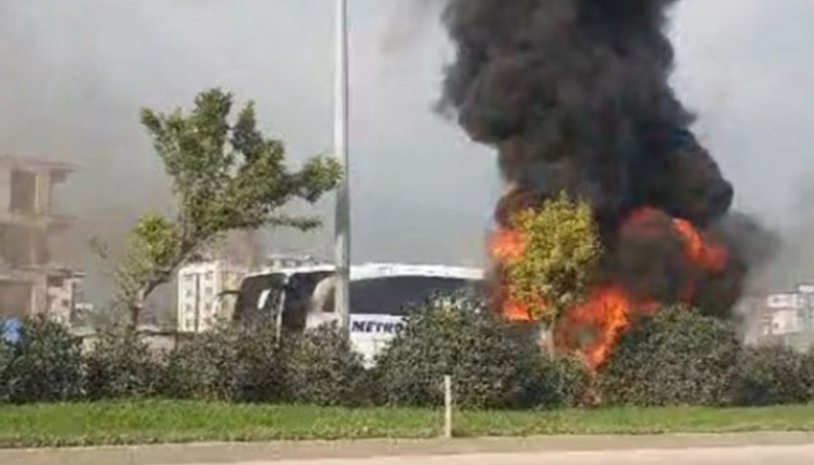 Yolcu otobüsünde yangın, 14 yolcu ölümden döndü