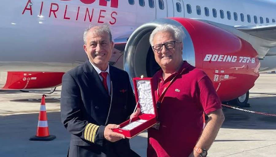 Corendon Airlines’ın deneyimli pilotu Zeki Bıyık emekli oldu 