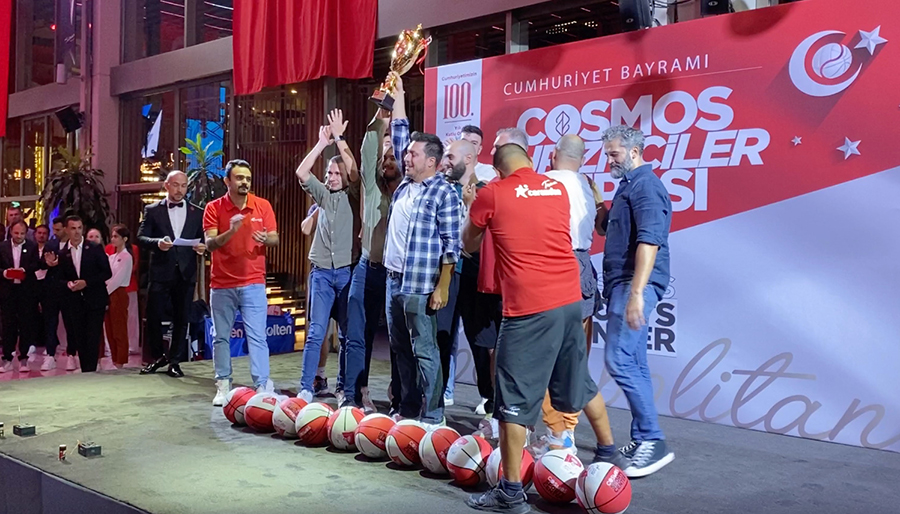 Cosmo Turizmciler Kupasının şampiyonu Corendon oldu