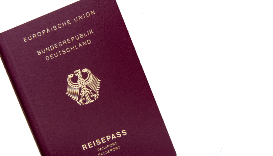 Almanya vatandaşlığa kabul şartlarını esnetiyor