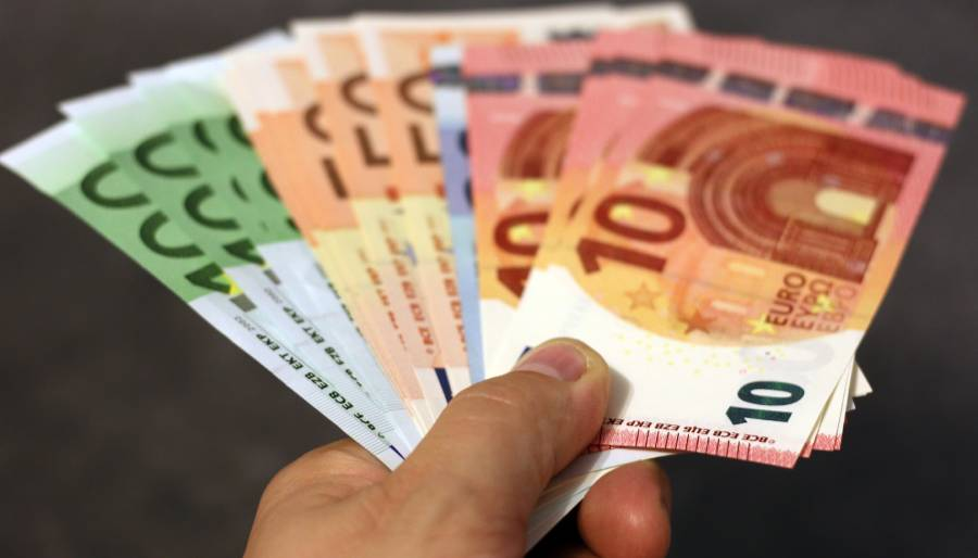 Euro bölgesinde enflasyon tek haneye düştü