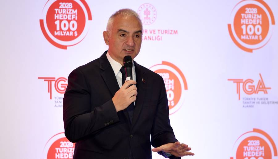 Mehmet Nuri Ersoy açıkladı: İşte Türkiye’nin 2028 turizm hedefleri