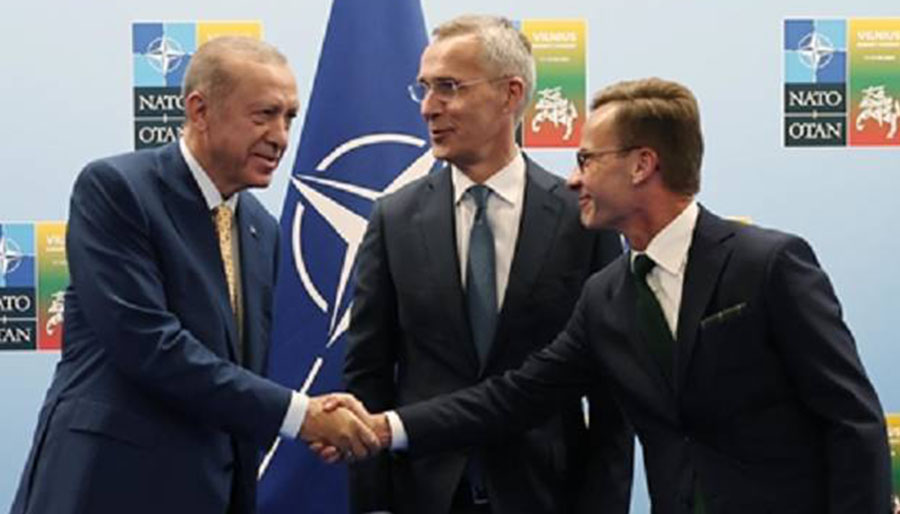 Türkiye’den İsveç’in NATO üyeliğine yeşil ışık