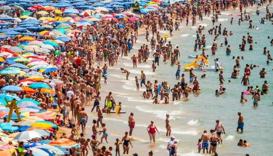 İspanya’da protestoların yapıldığı destinasyonlarda turist sayısı arttı