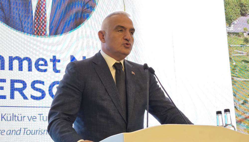 Mehmet Nuri Ersoy yine Muhittin Böcek'i hedef aldı 