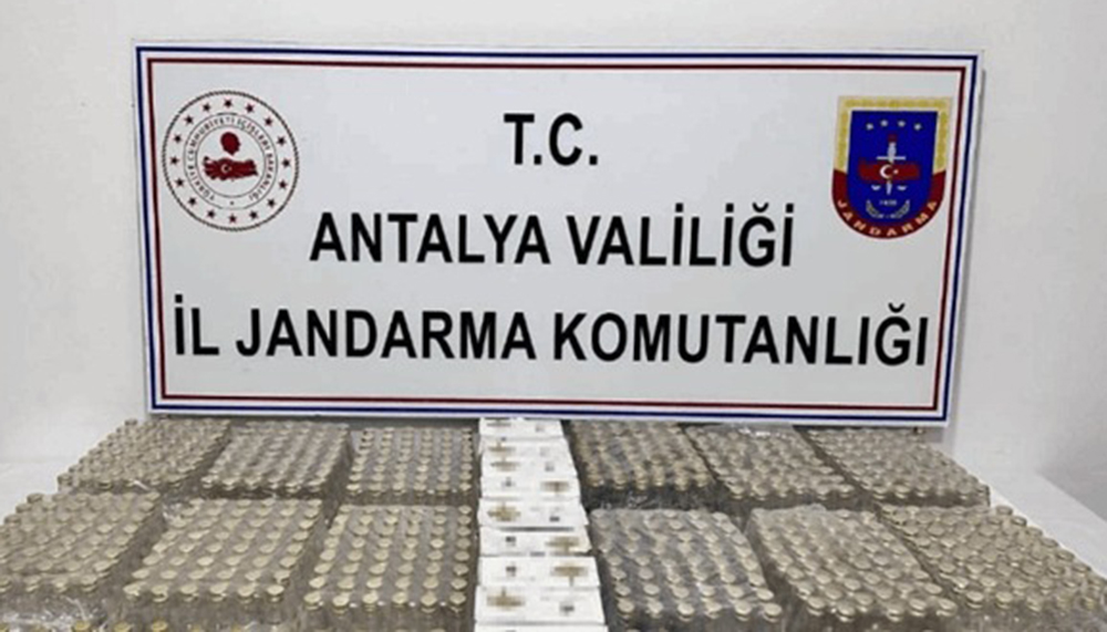 Antalya’da otele kaçak içki operasyonu