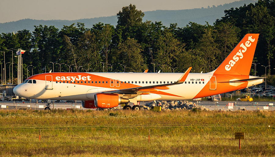 EasyJet bir havalimanından daha Antalya ve Dalaman’a uçacak