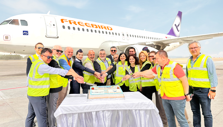 Freebird kuruluşunun 23. yılını Antalya Havalimanında kutladı