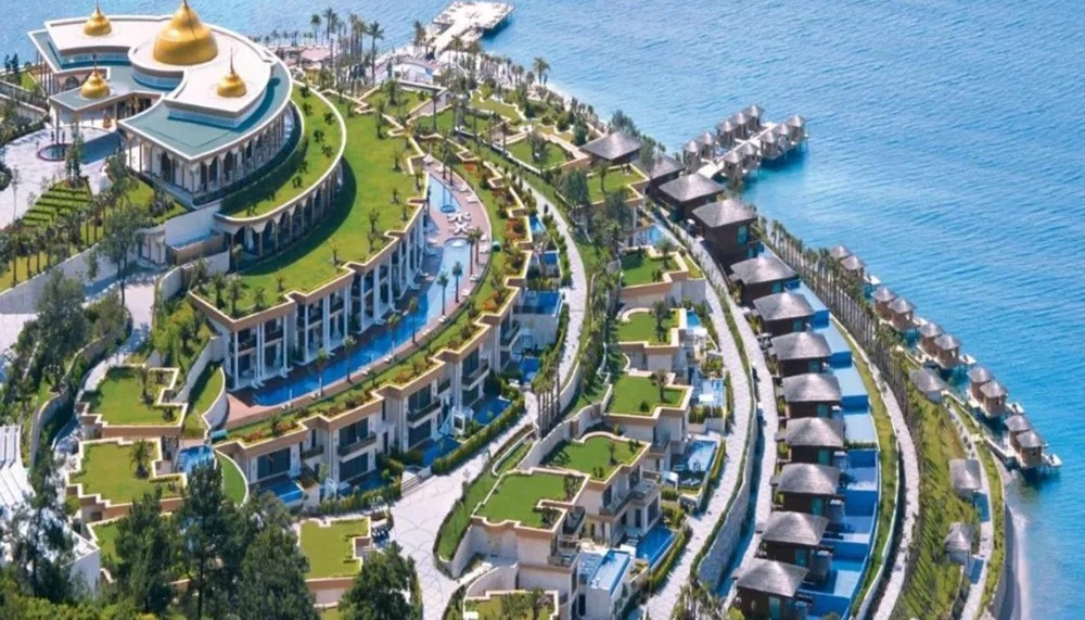 Kayyum atanmıştı, Paramount Otel’in şimdi de ÇED raporu iptal