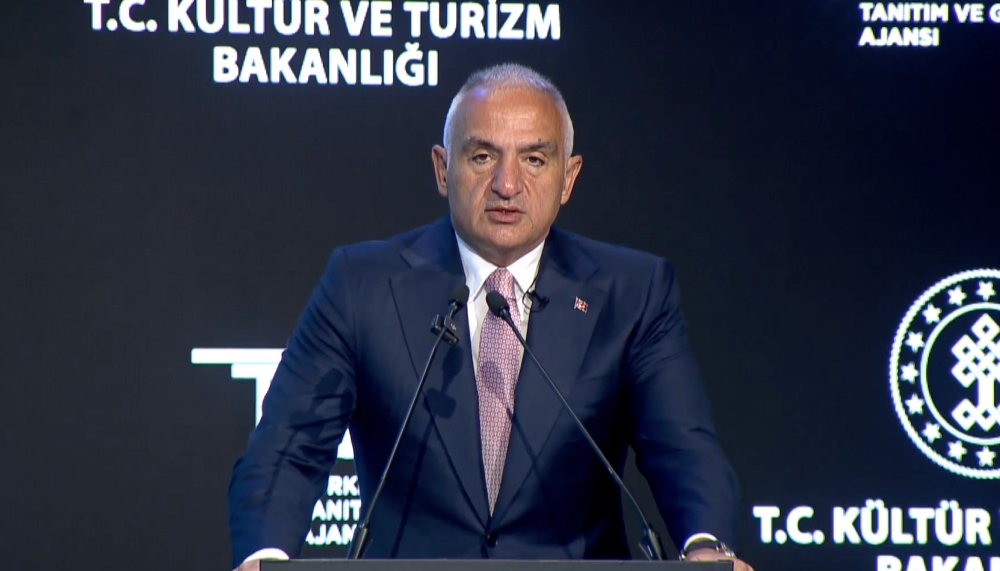 Mehmet Nuri Ersoy, turizmi olumsuz etkileyen nedenleri açıkladı