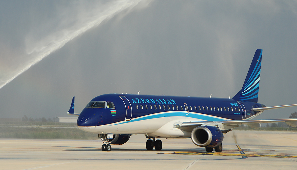 Azerbaijan Airlines Bakü’den Mersin’e uçuş başlattı
