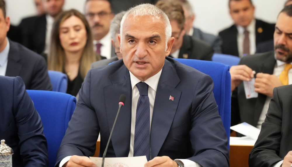 Bakan Ersoy’dan Kartalkaya’daki otel yangınına ilişkin dikkat çeken açıklama