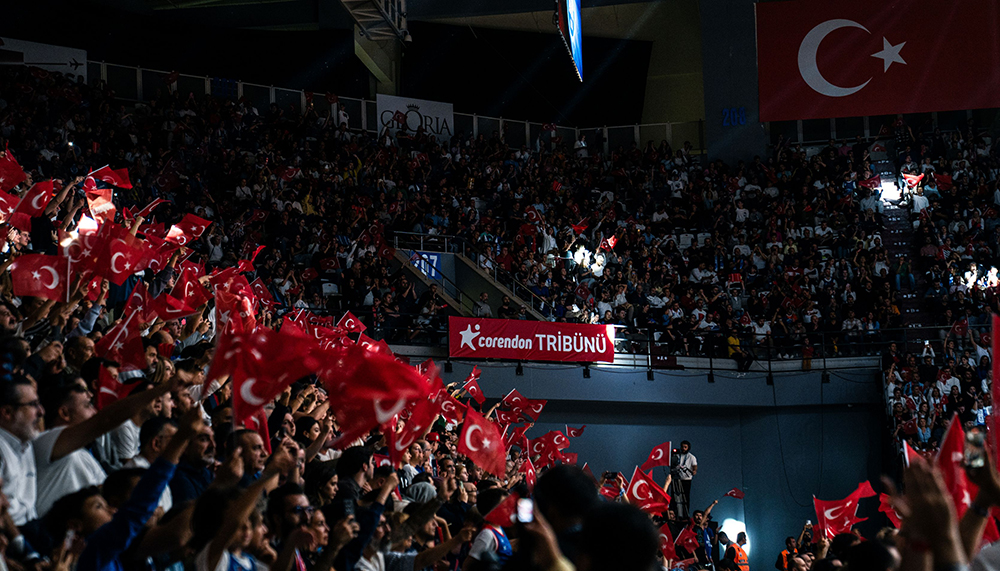 Anadolu Efes – FC Bayern Munich maçı, Corendon ev sahipliğinde Antalya’da oynandı