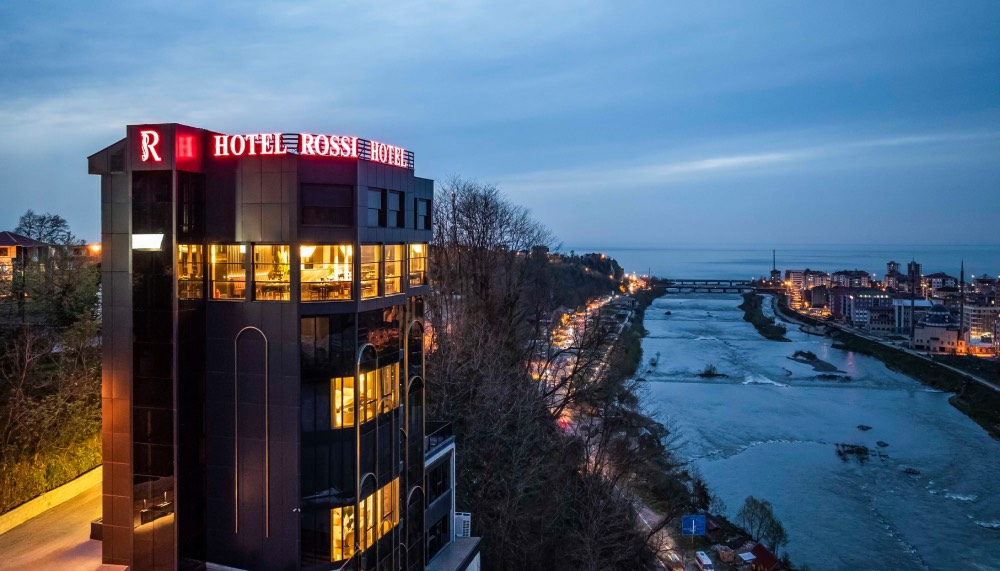 Rize’de Rossi Luxury Hotel açıldı 