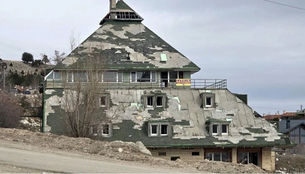 Antalya’daki atıl durumdaki lüks otel satışa çıkarıldı 