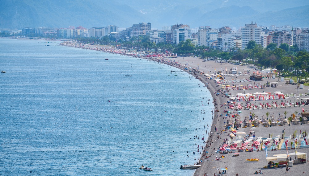 Rus turistlere mayısta Türkiye tatili uçak biletinden daha ucuz