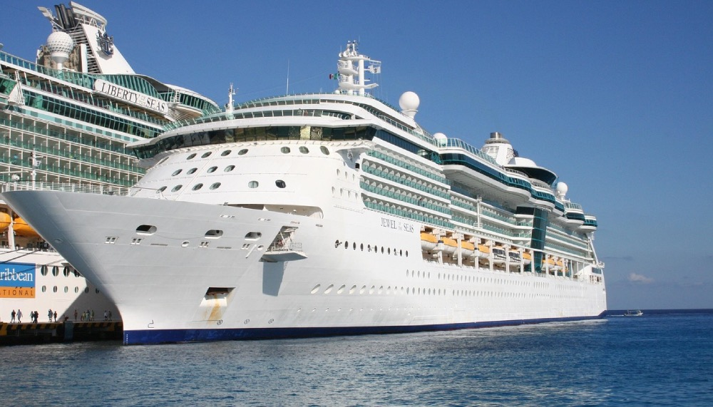 Amsterdam kruvaziyerleri yasaklamayı planlıyor