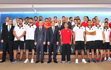 A Milli Basketbol Takımı, Türk Hava Yolları ile uçtu