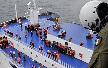 Yanan İtalyan gemisinde ölenlerden biri Türk