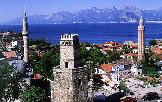 Otel yatırımlarında merkez yüzde 38'le bu yıl da Antalya  