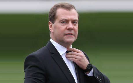 Dimitri Medvedev: Rus turist Kırım'dan memnun dönmüyor