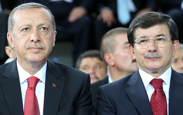 AKP olağanüstü kongre kararı aldı, dolar fırladı