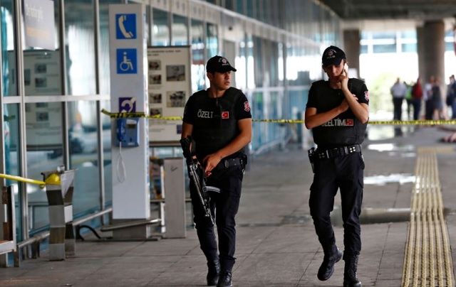 Havalimanlarında yeni dönem: Özel Harekat polisleri artık devriye gezecek