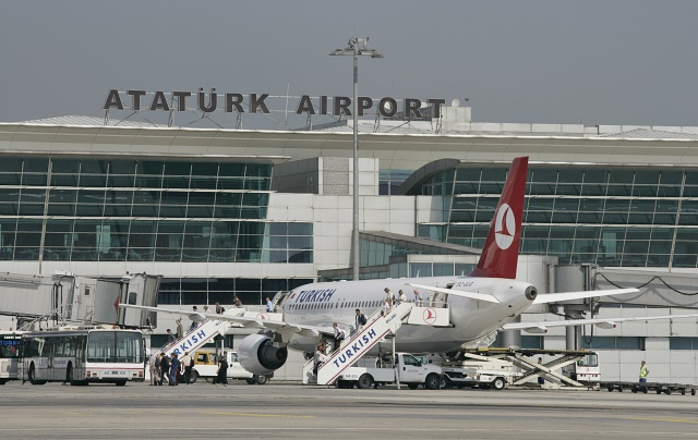 Atatürk Havalimanı kapandı, çatışma çıktı: Peki uçuşlar ne zaman başlayacak?