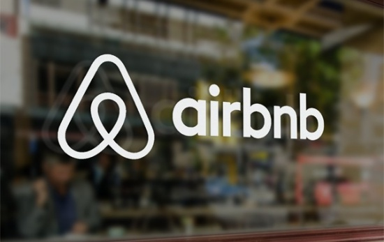 Airbnb otel odası satarak online acentelere rakip mi olacak?