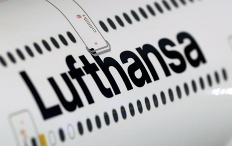 Almanya havalimanlarında grev, Lufthansa 800 uçuşunu iptal etti