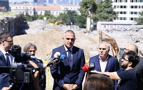 Bakan Ersoy, AKM inşaatının ne zaman başlayacağını açıkladı