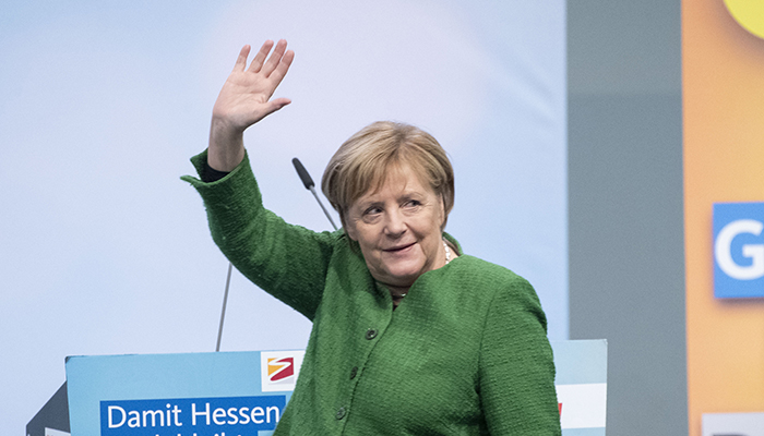 Angela Merkel CDU başkanlığından ayrılıyor