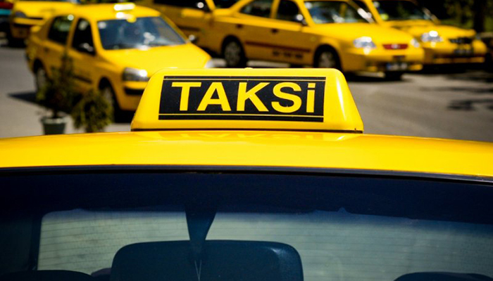 Antalyalı taksicilerden hem fahiş fiyat hem farklı tarife