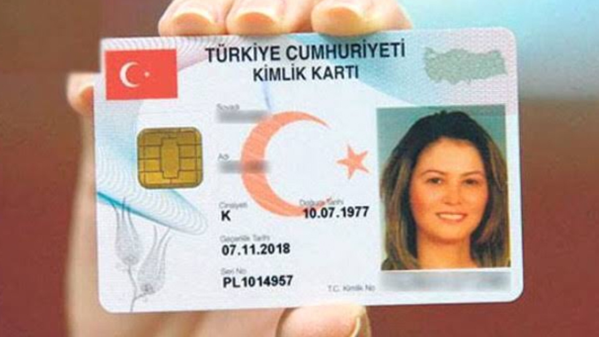 Türk vatandaşları bir ülkeye daha kimlikle seyahat edebileceK