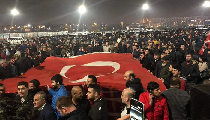 UBER şoförlerinden İstanbul'da büyük protesto