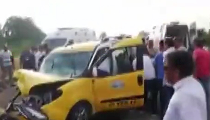 Antalya'da kaza, ikisi turist 4 yaralı