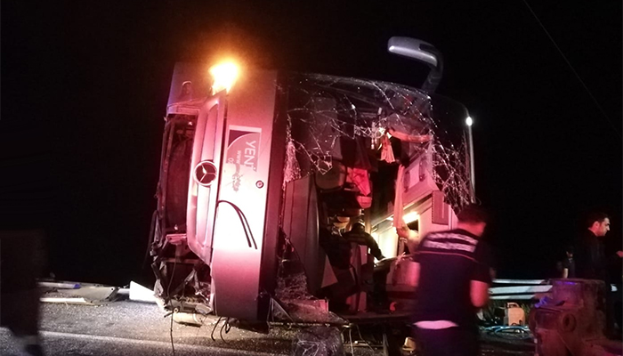 Antalya'da tur otobüsü kazası 1 ölü 6'sı ağır 29 yaralı